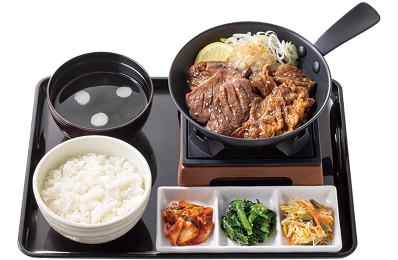 鉄板ねぎ塩牛たん牛かるび定食